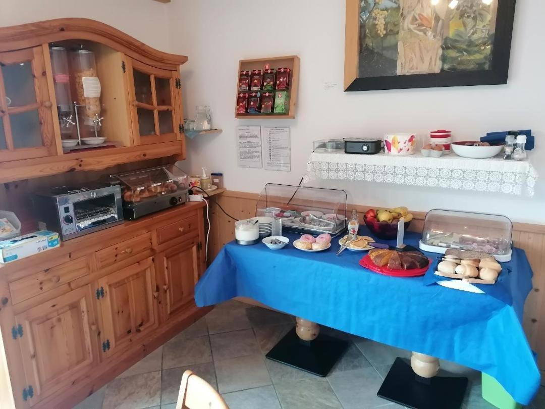 B&B Ledro Affittacamere Меццолаго Екстер'єр фото