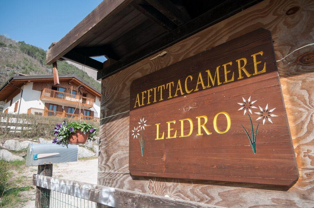 B&B Ledro Affittacamere Меццолаго Екстер'єр фото